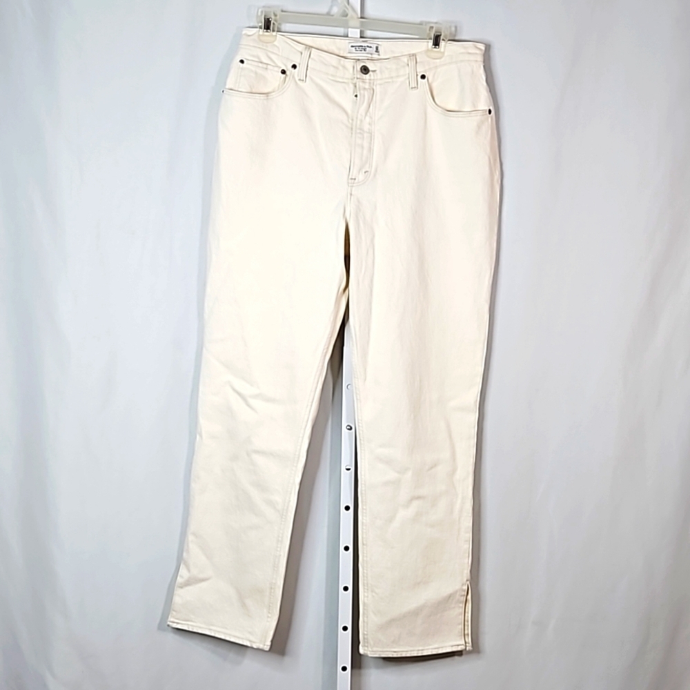 Abercrombie & Fitch Cream Women Jeans